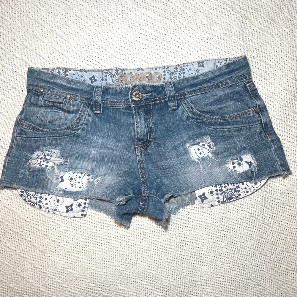 Bongo Vintage Y2K Low Rise Distressed Denim Mini Shorts Paisley Bandana Size 7